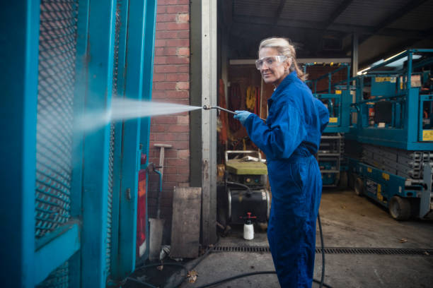 Pressure Washing Contractors in Solana, FL