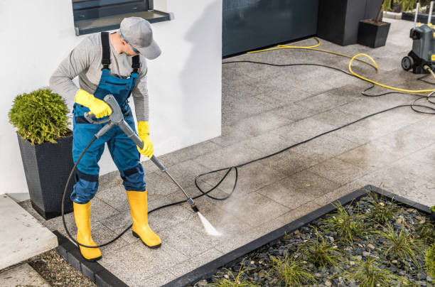 Best Deck Pressure Washing  in Solana, FL